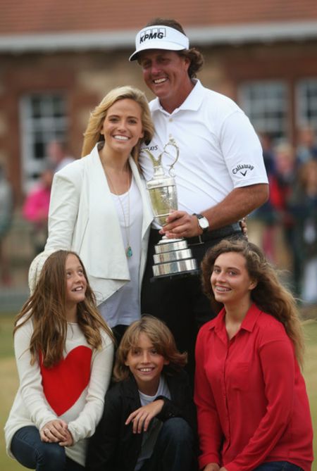 Phil Mickelson and Amy Mickelson with their children Amanda, Sophia and Evan.